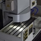 Precisão de posicionamento da elevada precisão 0.01mm do centro de máquina da trituração do vertical VMC do CNC